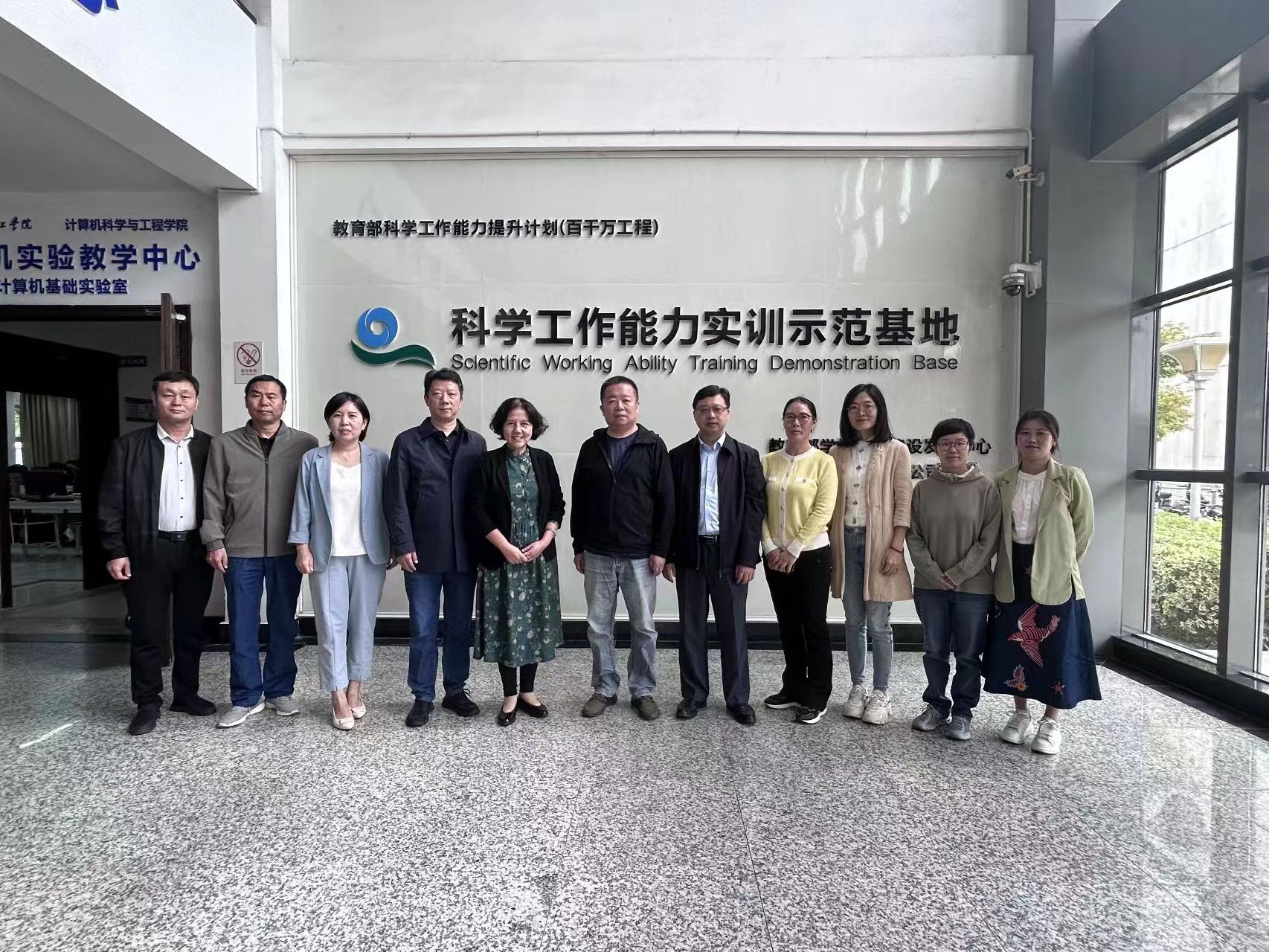 1697631045229918.jpg 1697631045229918.jpg